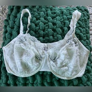White Bali Bra SZ 38DD